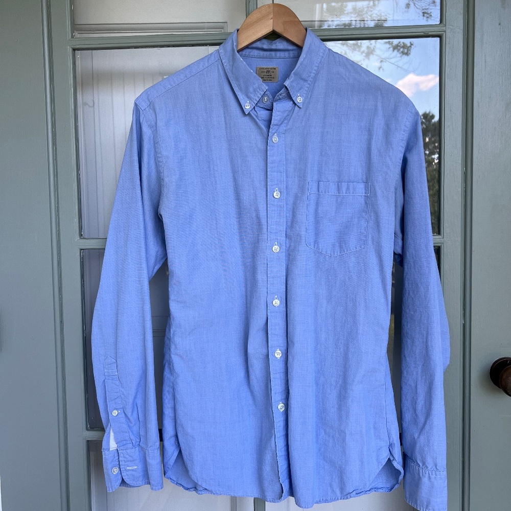 J Crew Classic Blue Button Up - Slim Fit - Medium